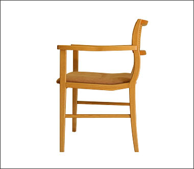 温心椅子 - a warm hearted chair