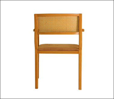 温心椅子 - a warm hearted chair